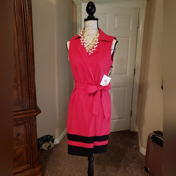 Calvin Klein, Size 6, Raspberry color with Black trim. Accessories not included - Picture 1 of 2